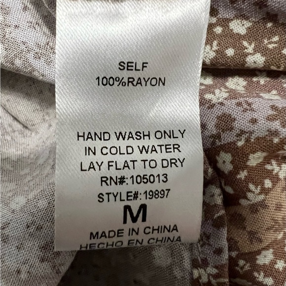 Savanna Jane women’s Medium 3/4 sleeve embroidered floral Bohemian tan shirt - Picture 4 of 4